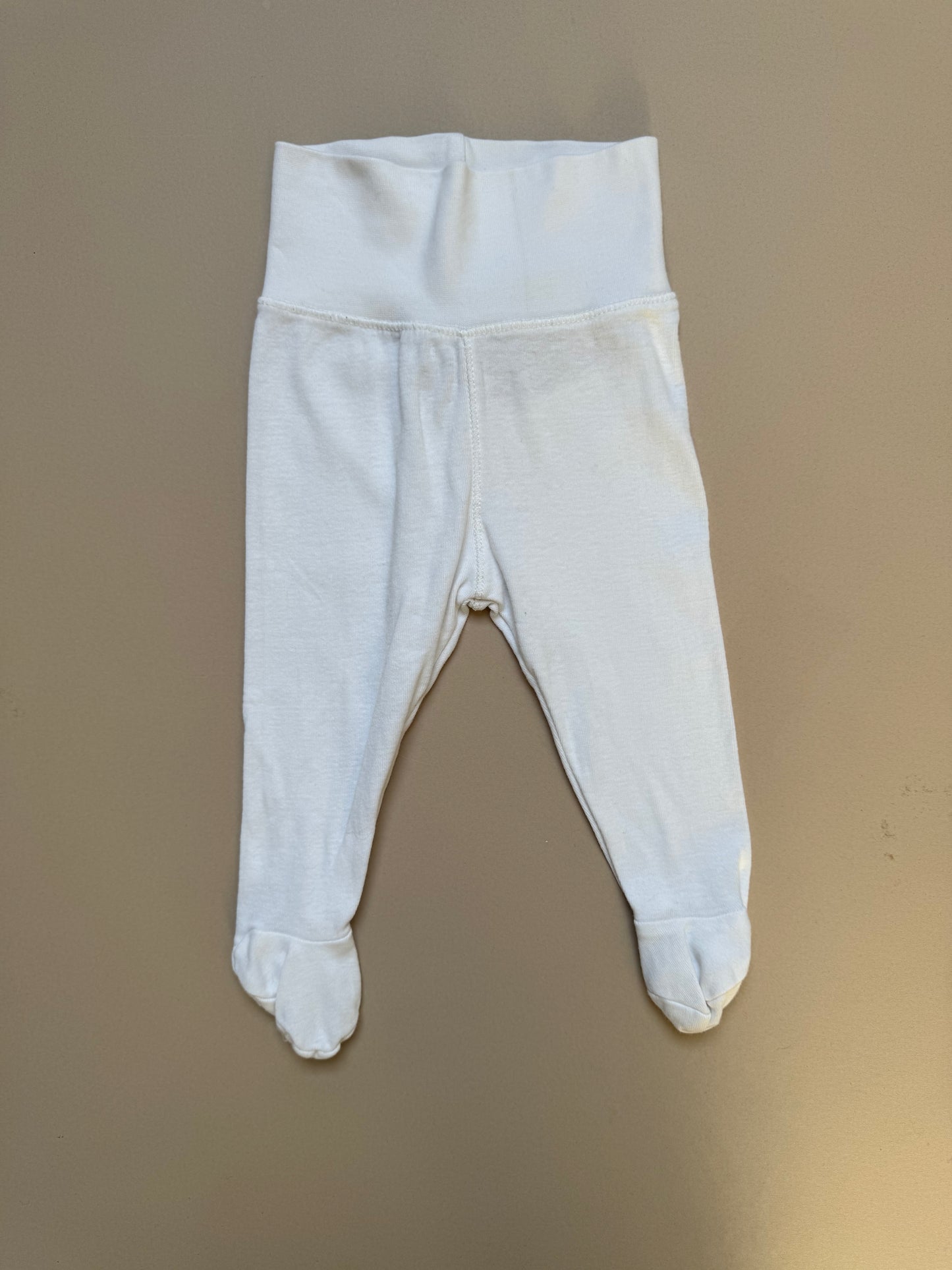 H&M Basic White Leggings With Feet in 4-6 Months