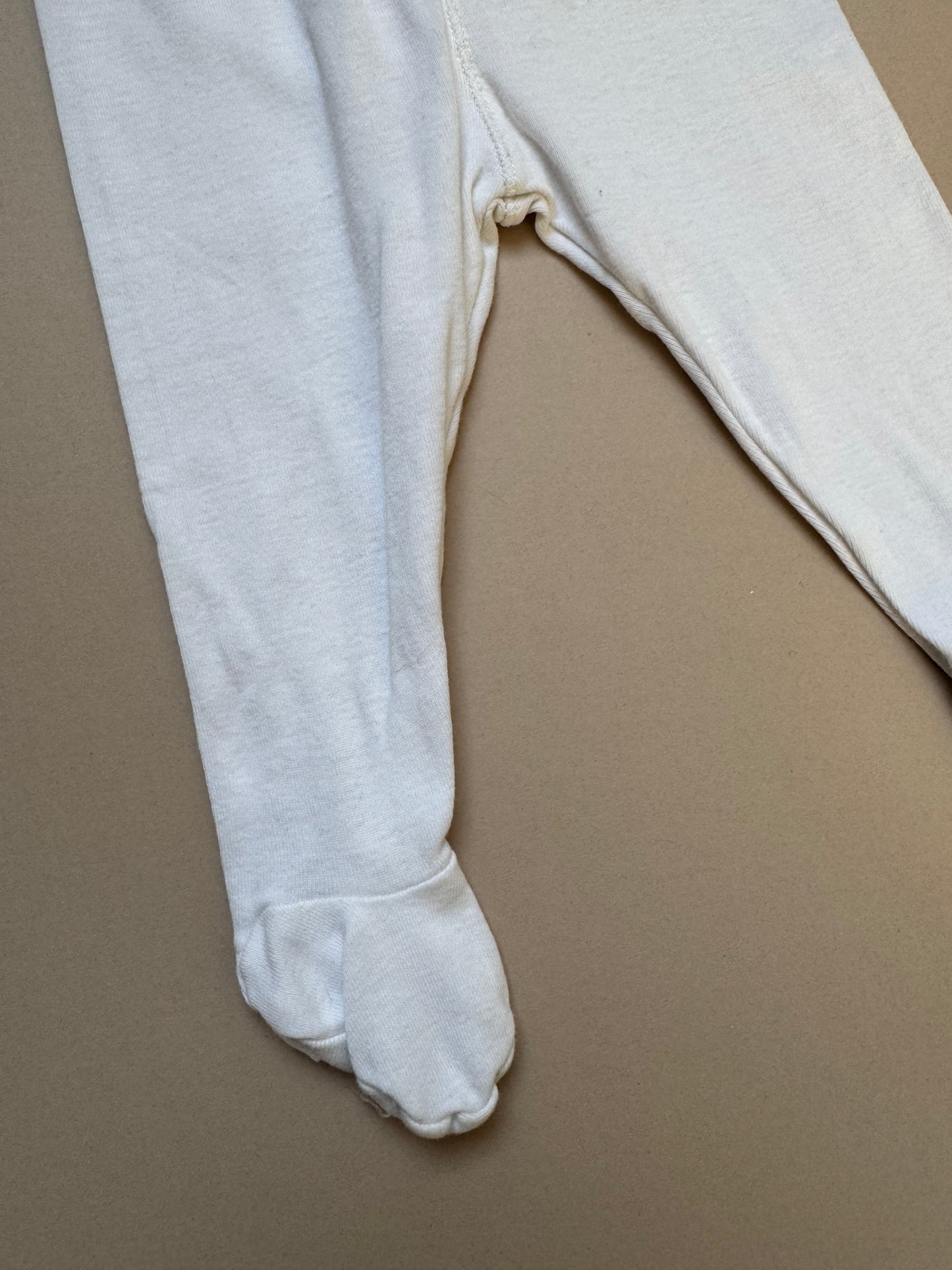 H&M Basic White Leggings With Feet in 4-6 Months