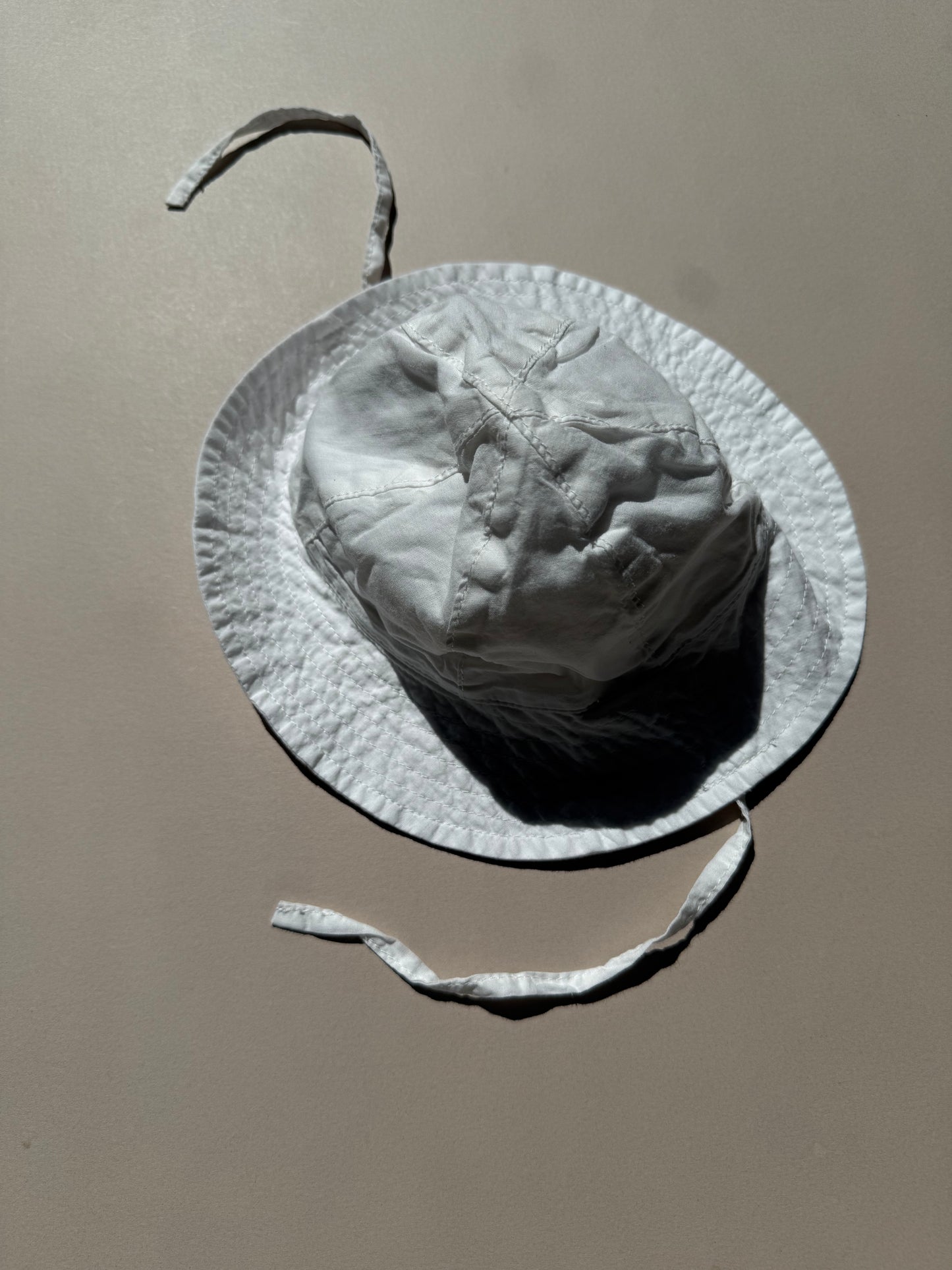 H&M White Basic Cotton Sun Hat in 6-12 Months