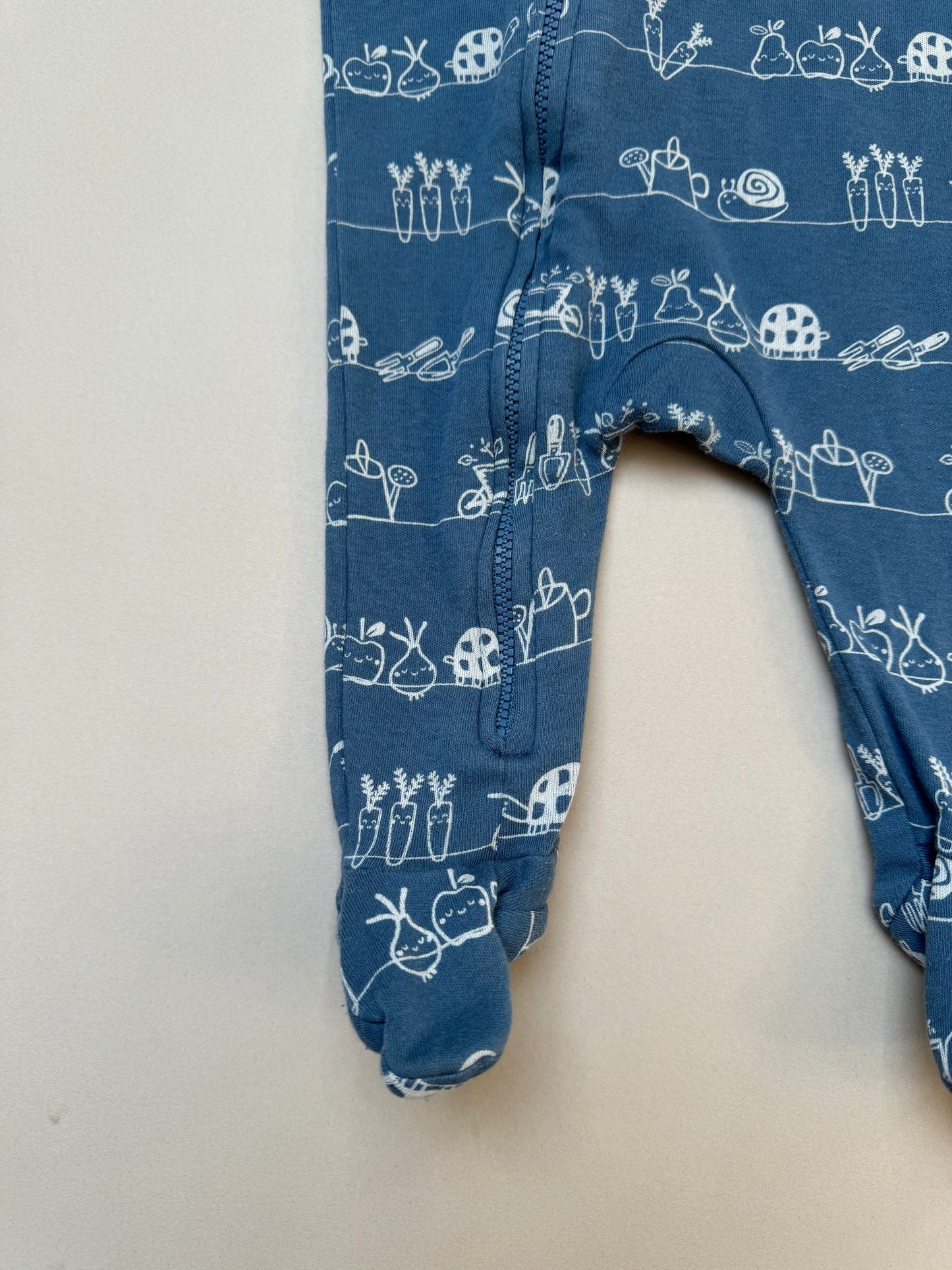 George Gardening Printed Zip Up Onesie in 3-6 Months