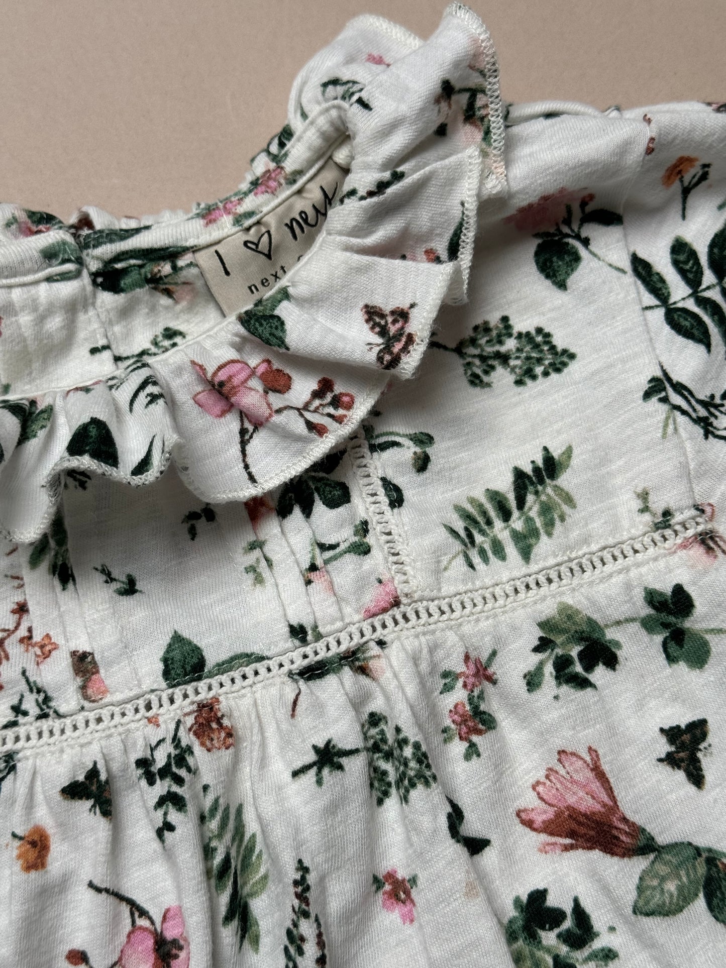 Next Floral Long Sleeved T-Shirt With Ruffled Collar in 3-4 Years