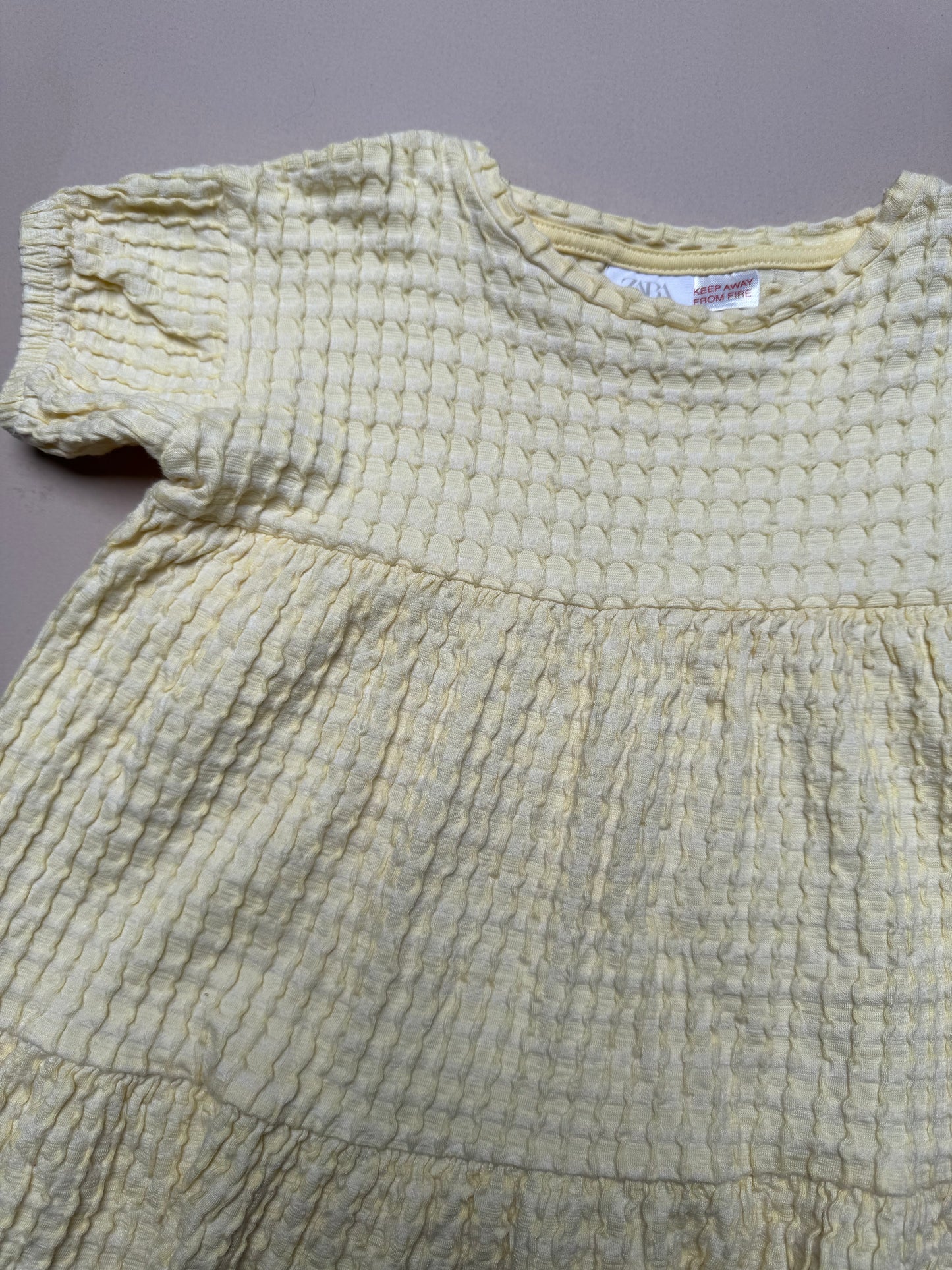 Zara Waffle Textured Butter Yellow Short Sleeved Dress in 4-5 Years