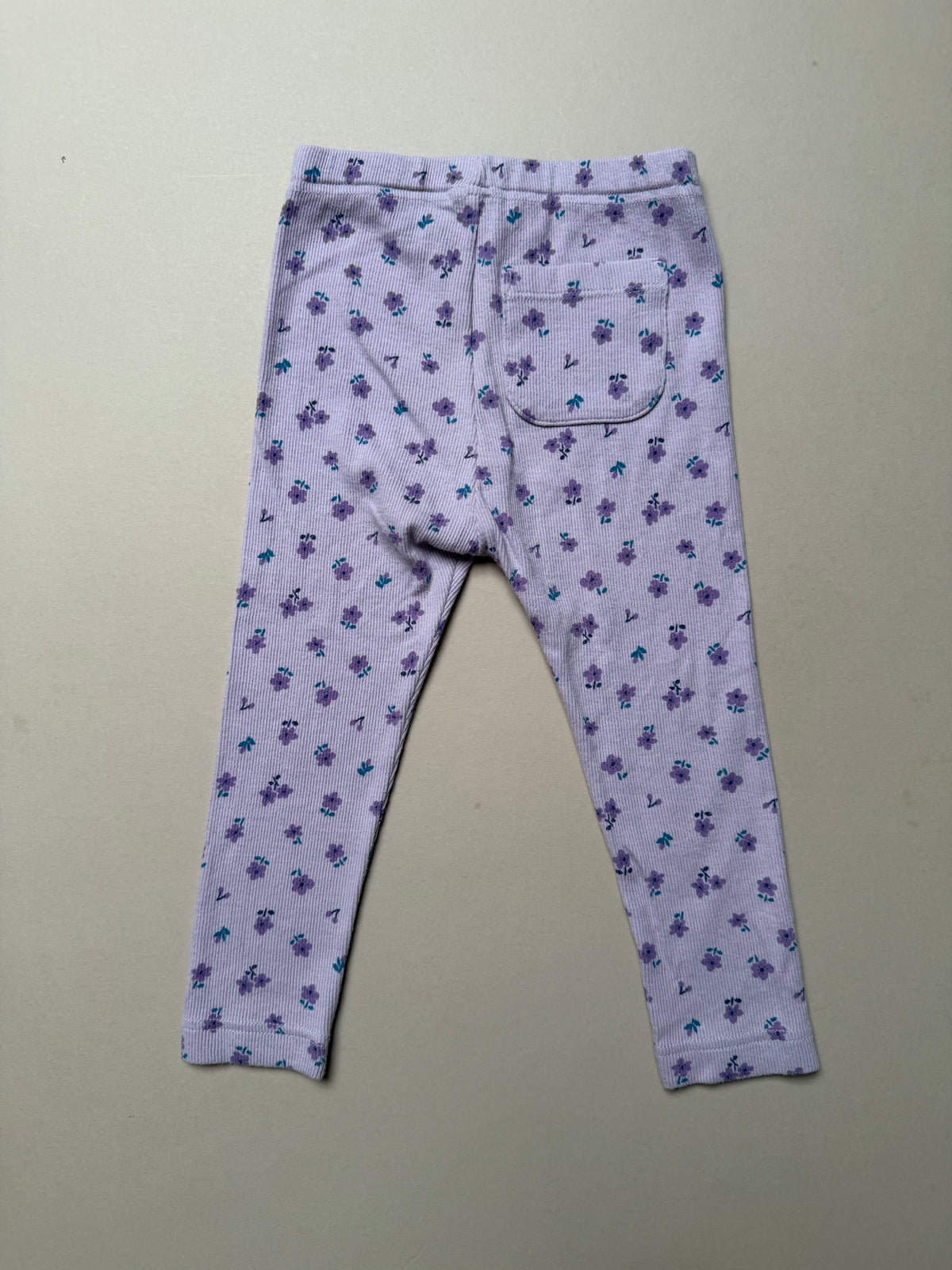 Uniqlo Kids Lilac Purple Floral Ribbed Basic Leggings in 2-3 Years