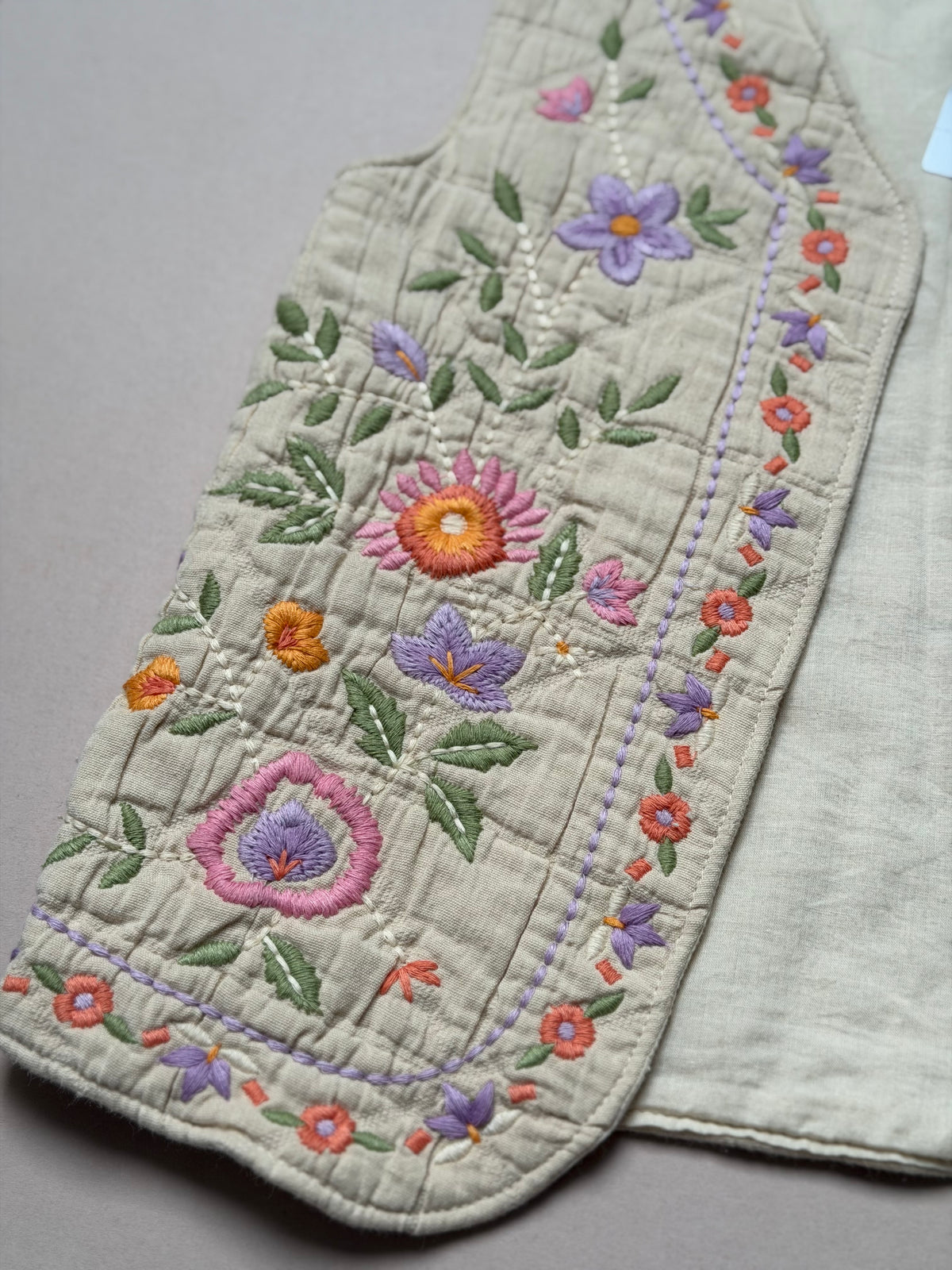 TU Brand New Cream Folk Floral Embroidered Waistcoat in 5-6 Years