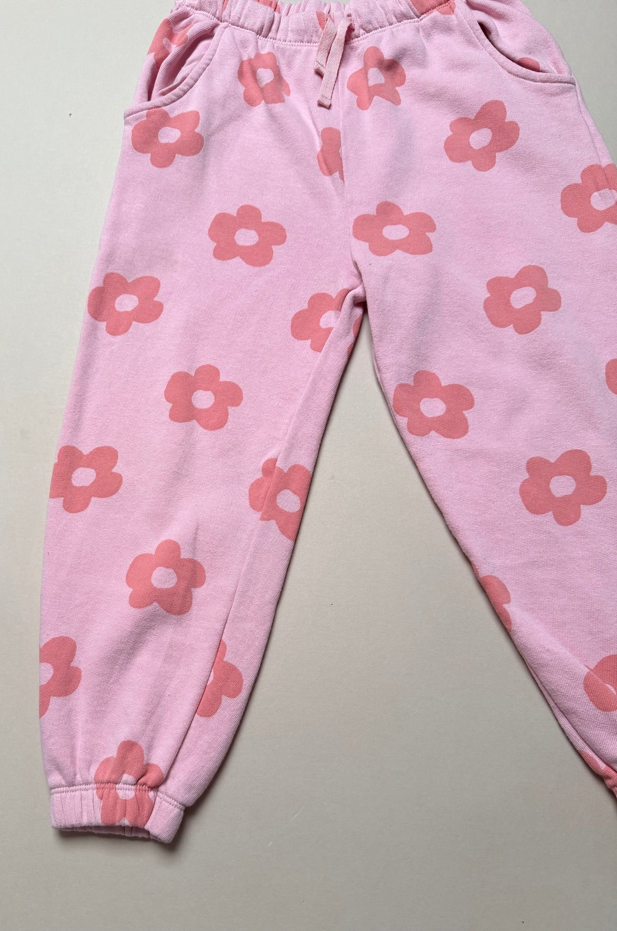Next Bold Floral Printed Light Pink Relaxed Fitting Jogging Trousers in 6-7 Years