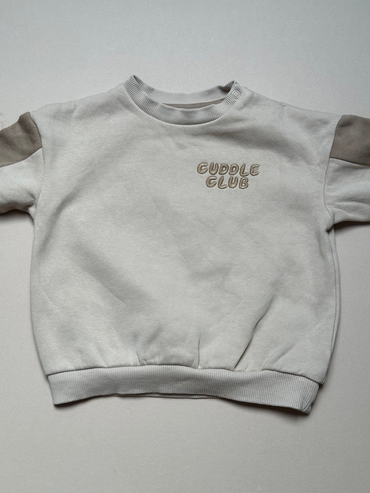 H&M Cuddle Club Sweat Top in 6-9 Months