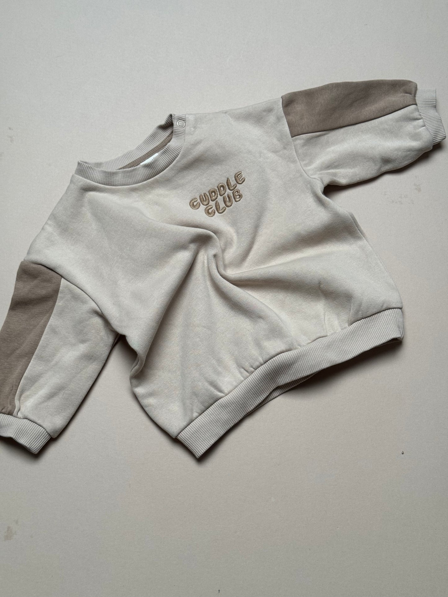 H&M Cuddle Club Sweat Top in 6-9 Months