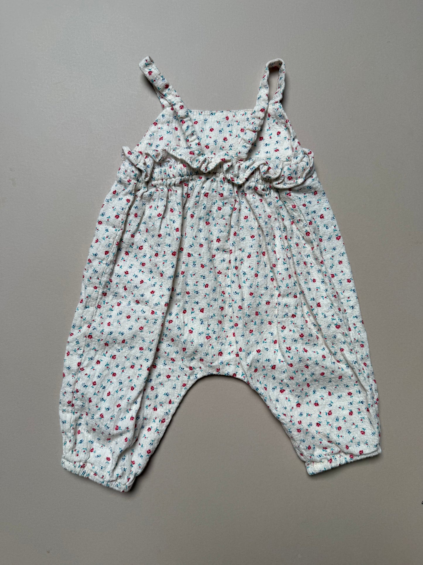 Zara Lightweight Floral Dungarees in 1-3 Months