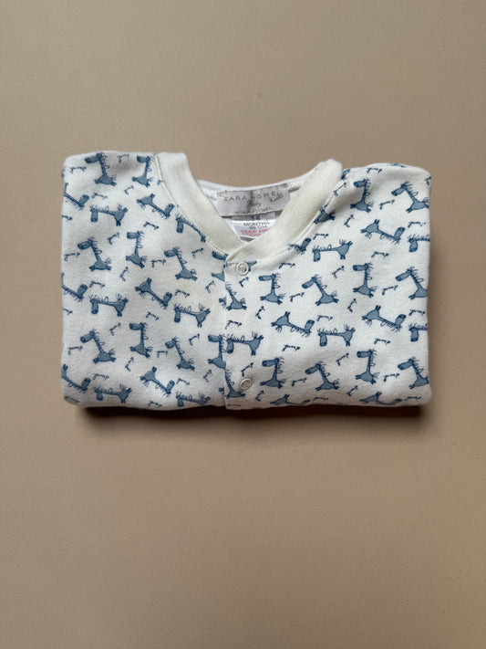 Zara Home Giraffe Printed Long Sleeved Onesie in 3-6 Months