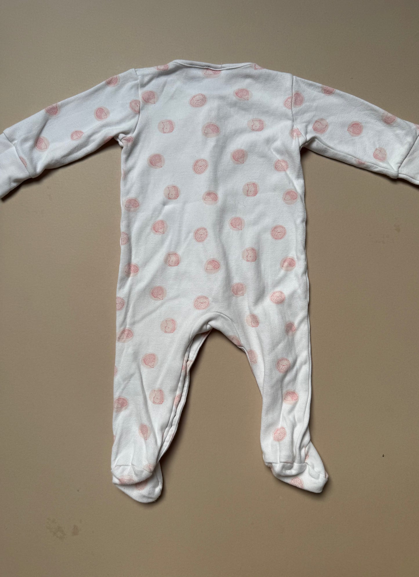 Zara Hedgehog Printed Long Sleeved Onesie in 3-6 Months