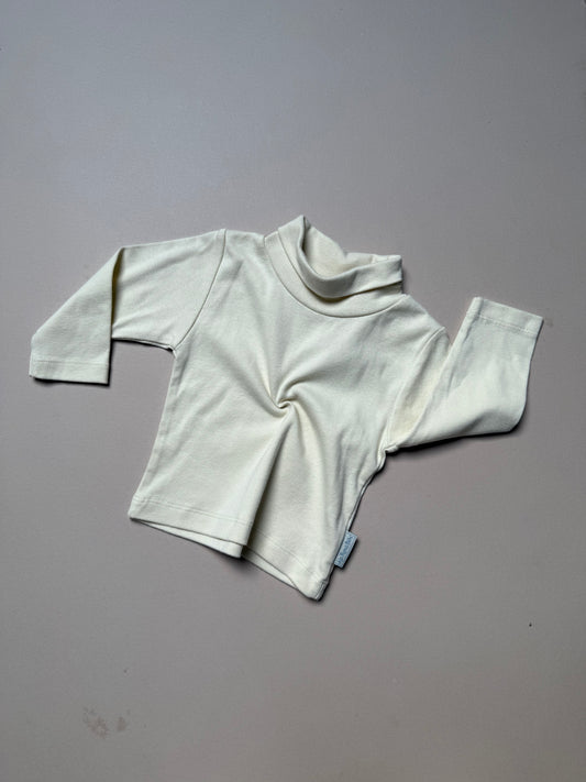 JoJo Maman Bebe Cream Roll Neck in 6-12 Months