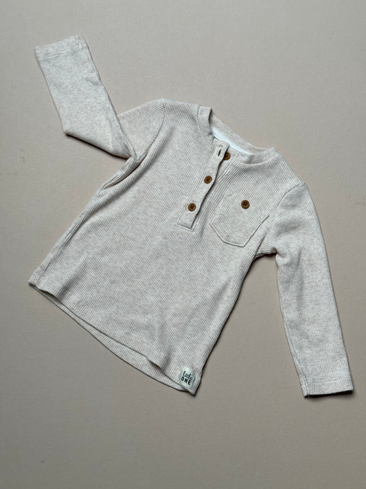 Fred & Flo Cream Ribbed Long Sleeved T-Shirt in 6-9 Months
