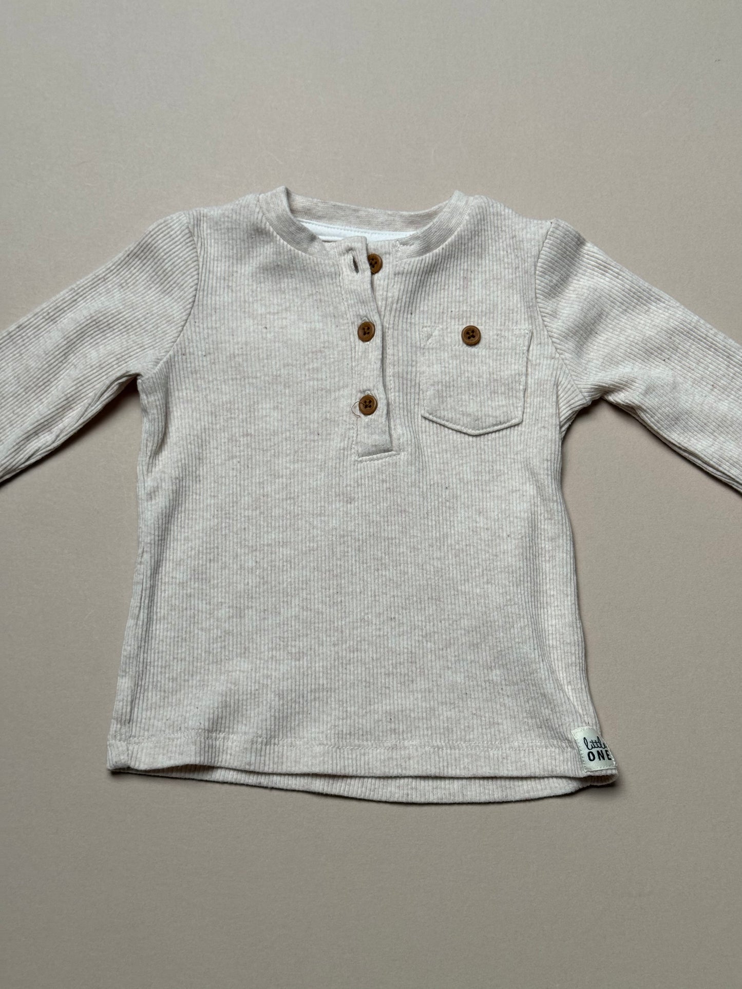 Fred & Flo Cream Ribbed Long Sleeved T-Shirt in 6-9 Months