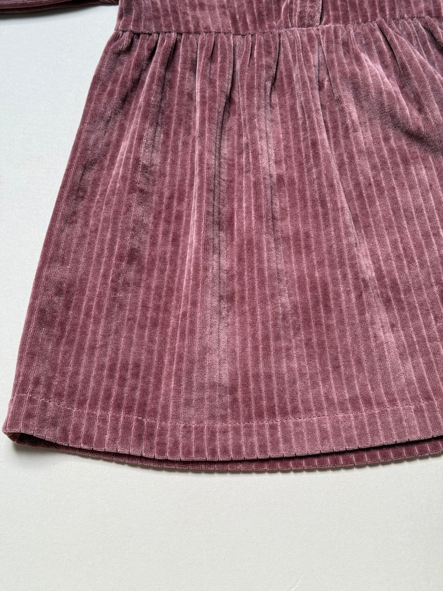 Zara Berry Long Sleeved Velour Dress With Peter Pan Collar in 2-3 Years