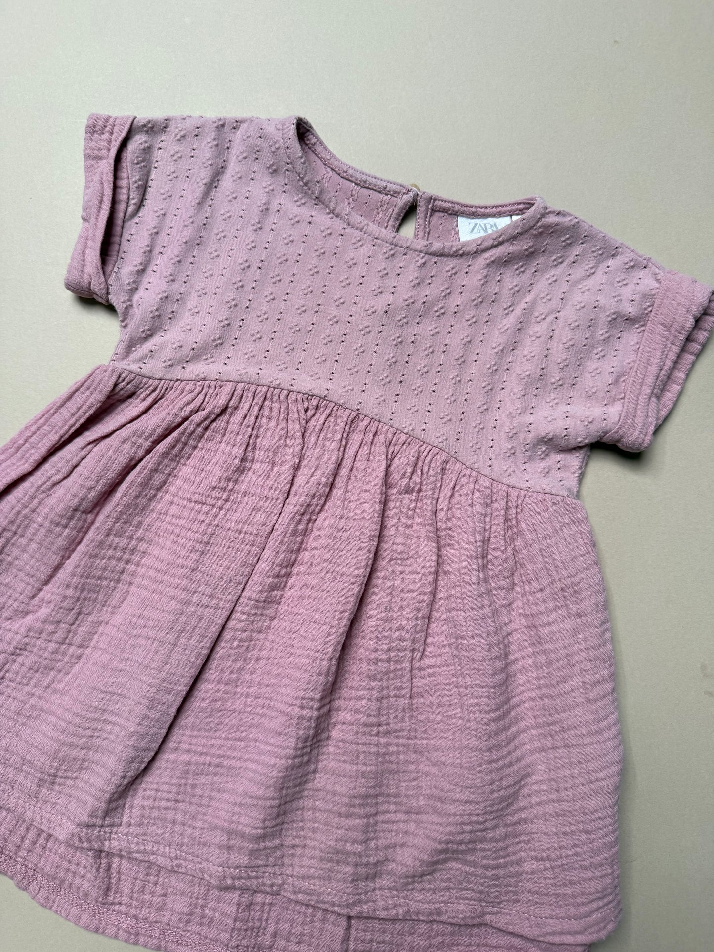 Zara Textured Pink Short Sleeved Dress in 12-18 Months