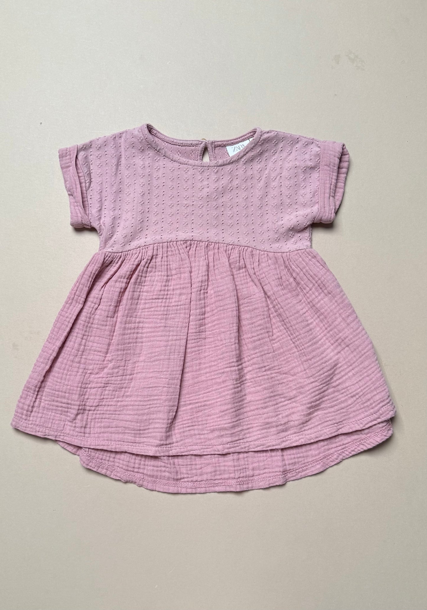 Zara Textured Pink Short Sleeved Dress in 12-18 Months