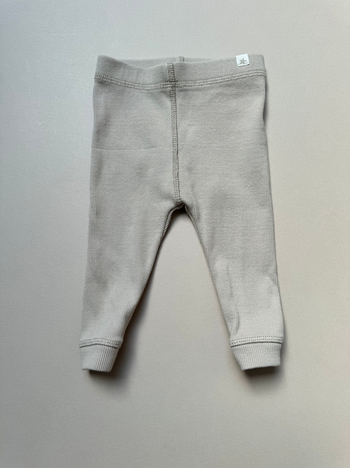 Zara Ribbed Stone Leggings in 3-6 Months