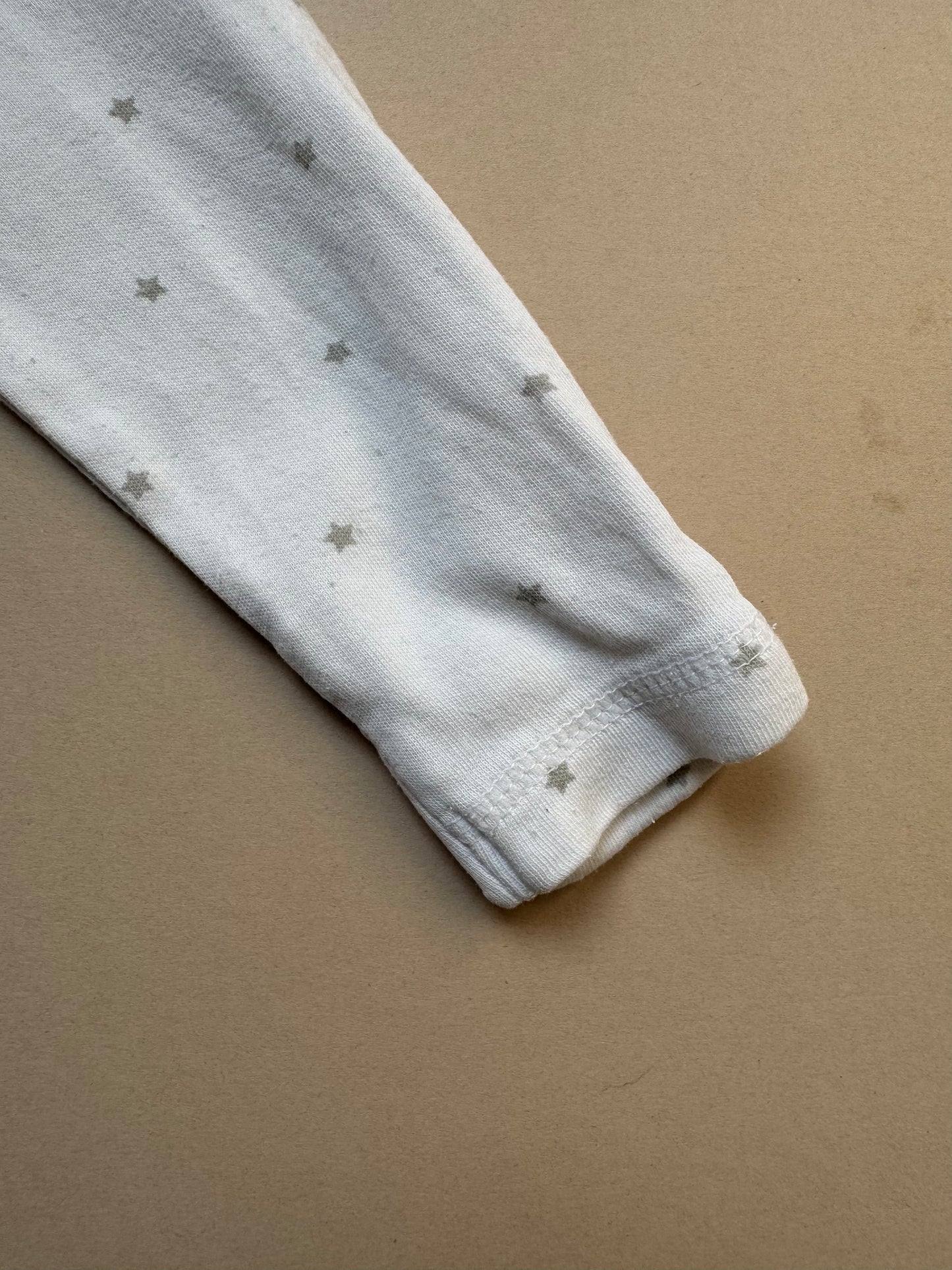 John Lewis Star Printed Long Sleeved Cotton Onesie in 3-6 Months
