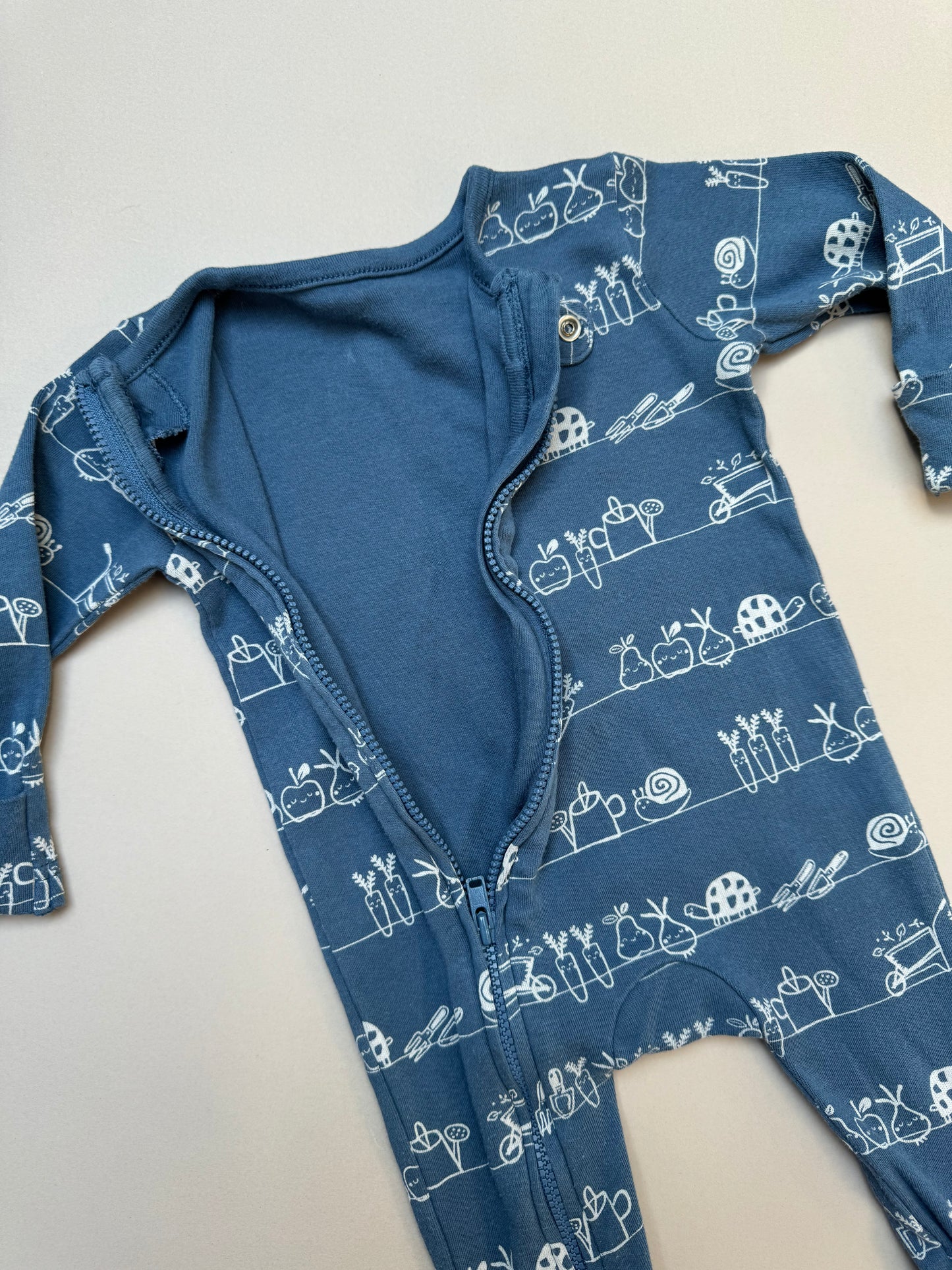 George Gardening Printed Zip Up Onesie in 3-6 Months