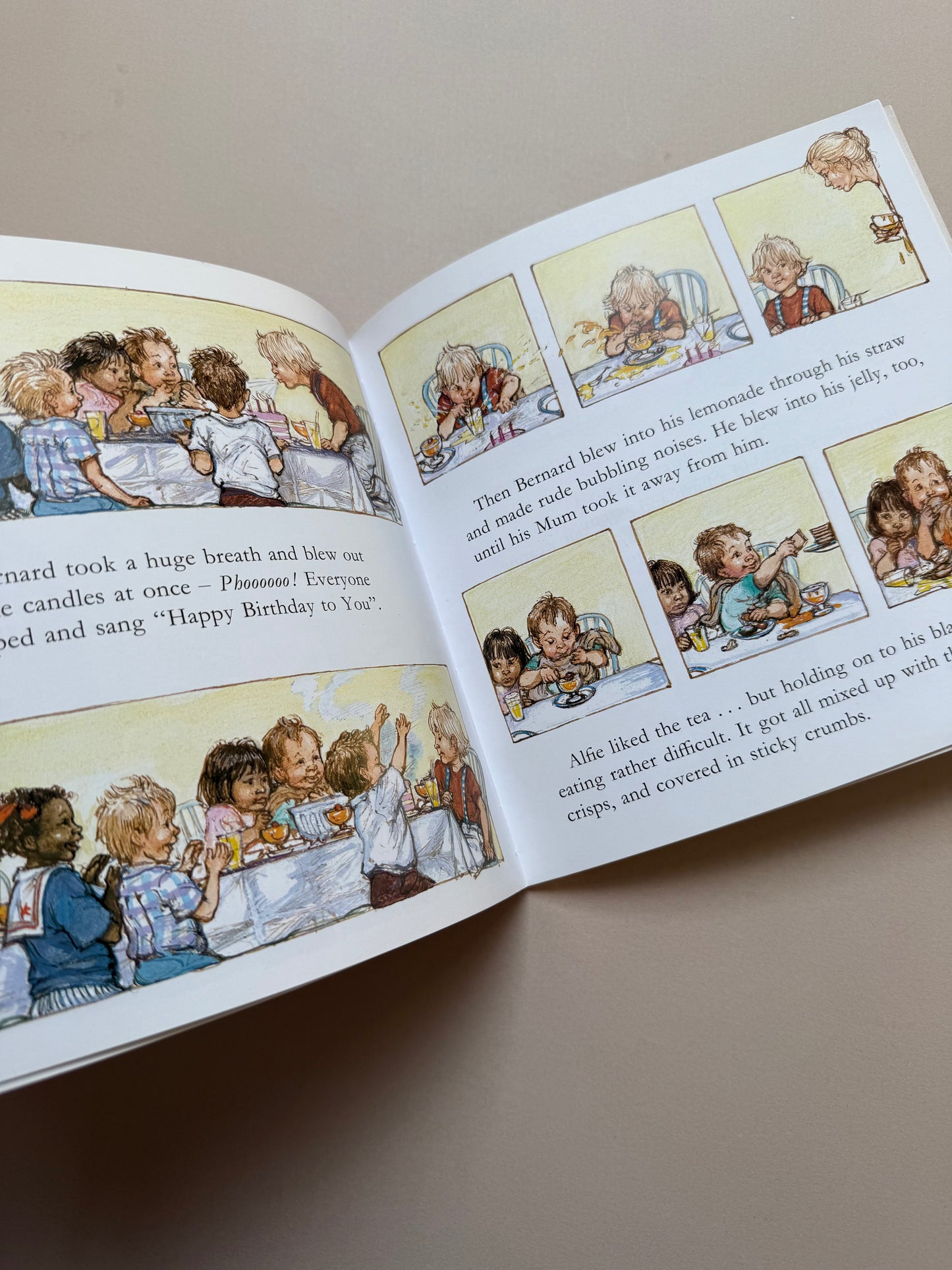 Alfie Gives A Hand By Shirley Hughes Paperback Book