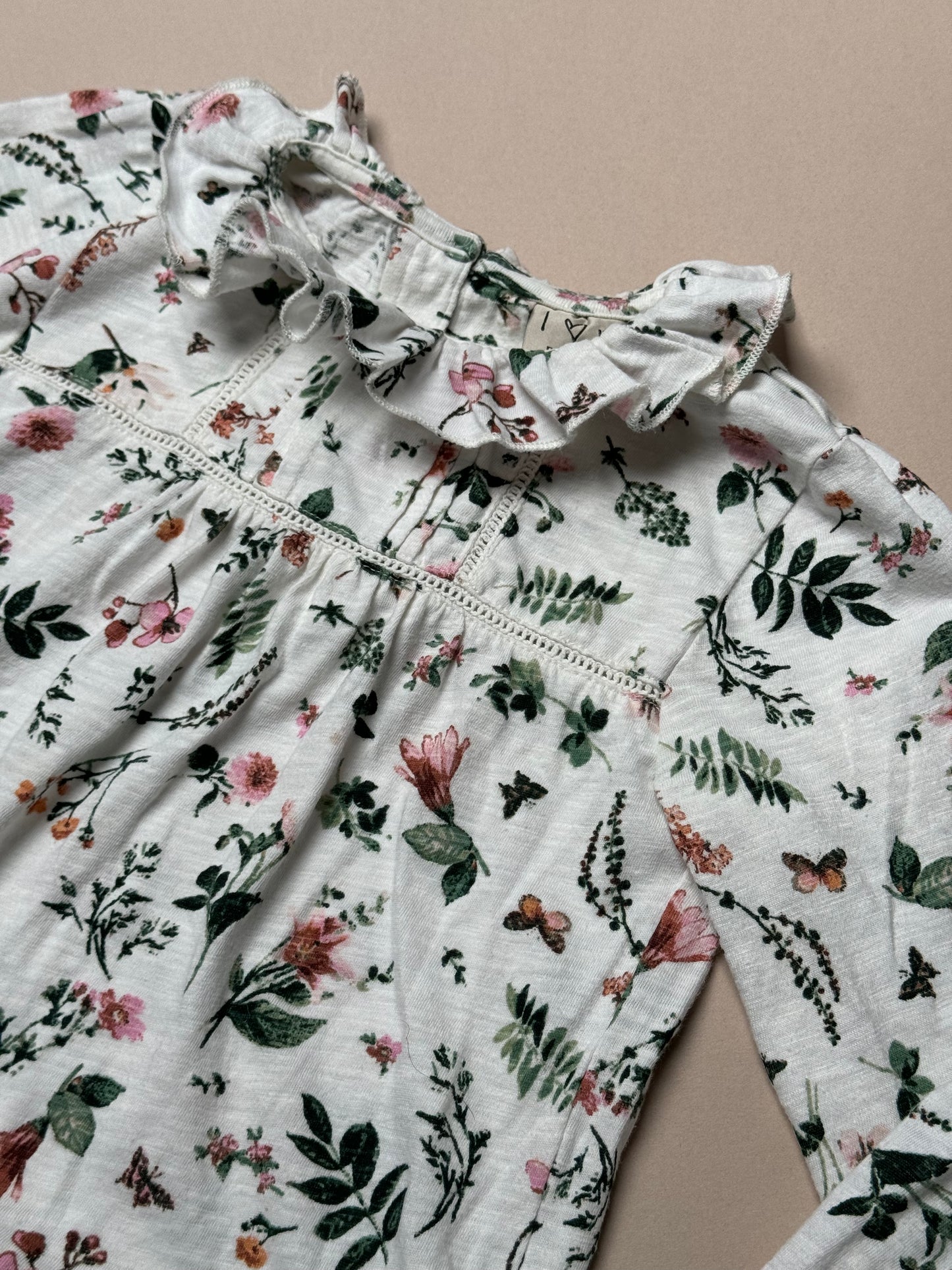 Next Floral Long Sleeved T-Shirt With Ruffled Collar in 3-4 Years