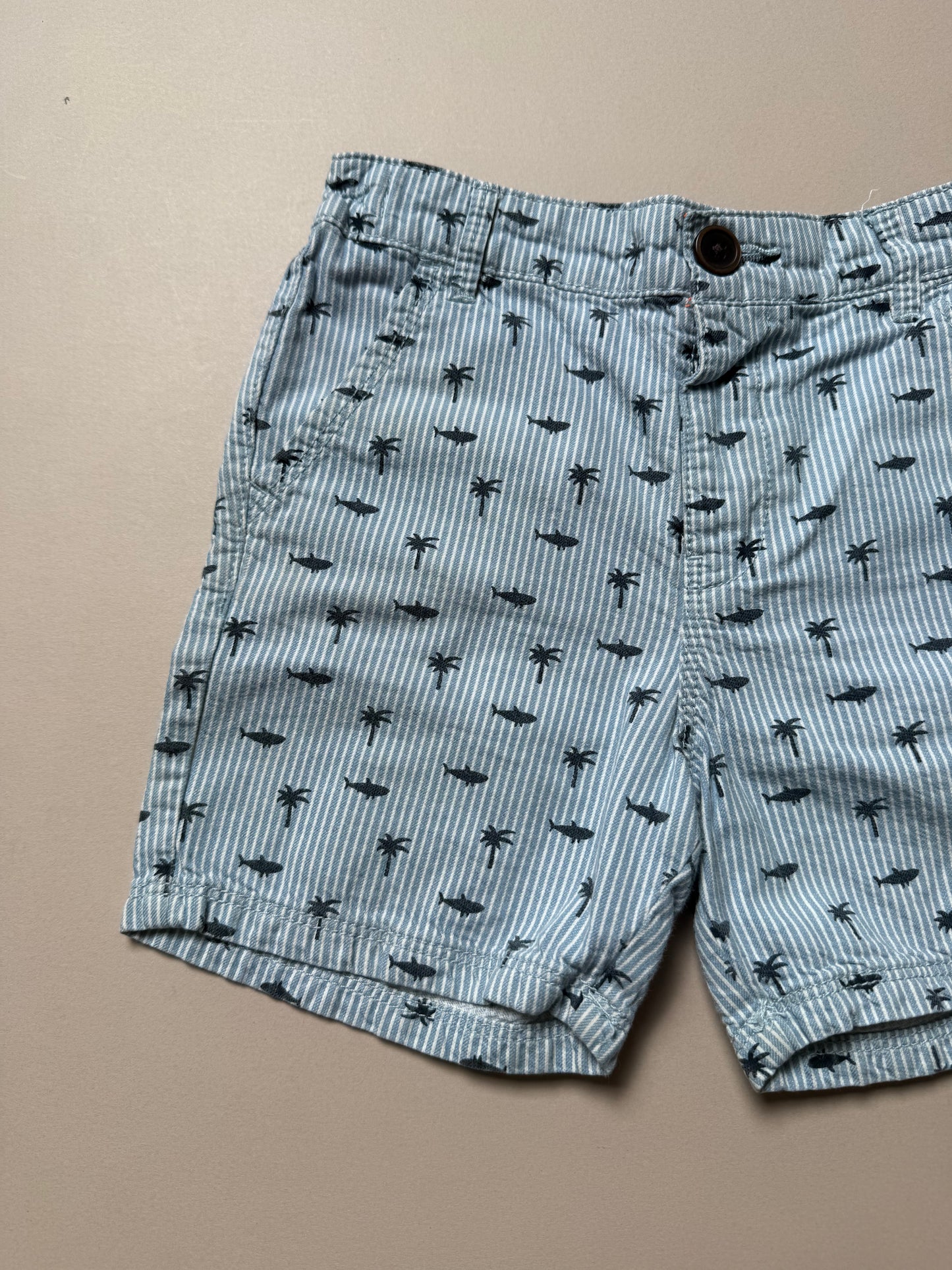 F&F Shark & Palm Tree Shorts in 4-5 Years
