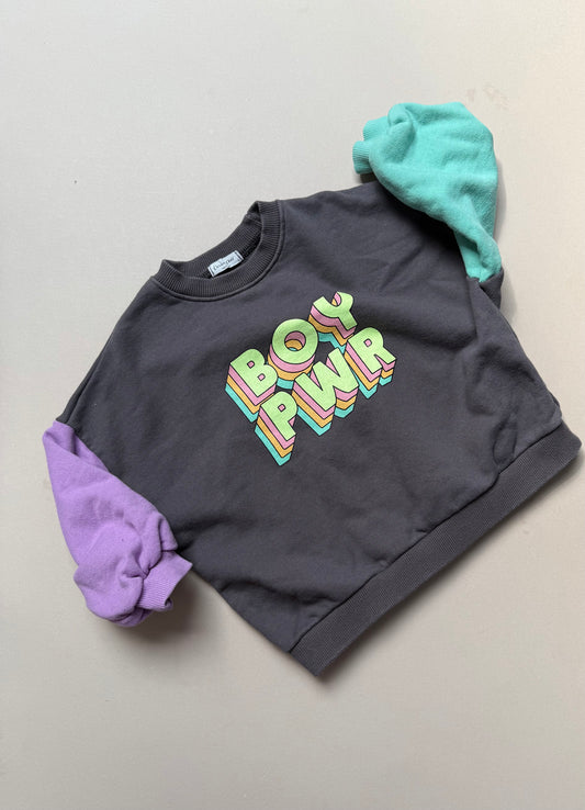 Curious Child Boy Pwr Slogan Sweat Top in Size S