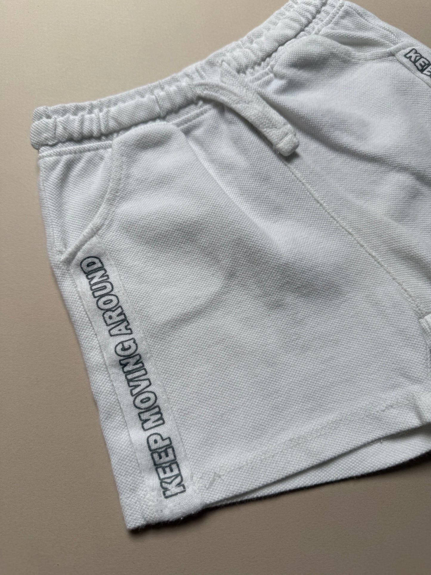 Zara White 'Keep Moving' Jersey Shorts in 4-5 Years