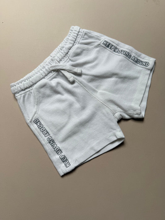 Zara White 'Keep Moving' Jersey Shorts in 4-5 Years