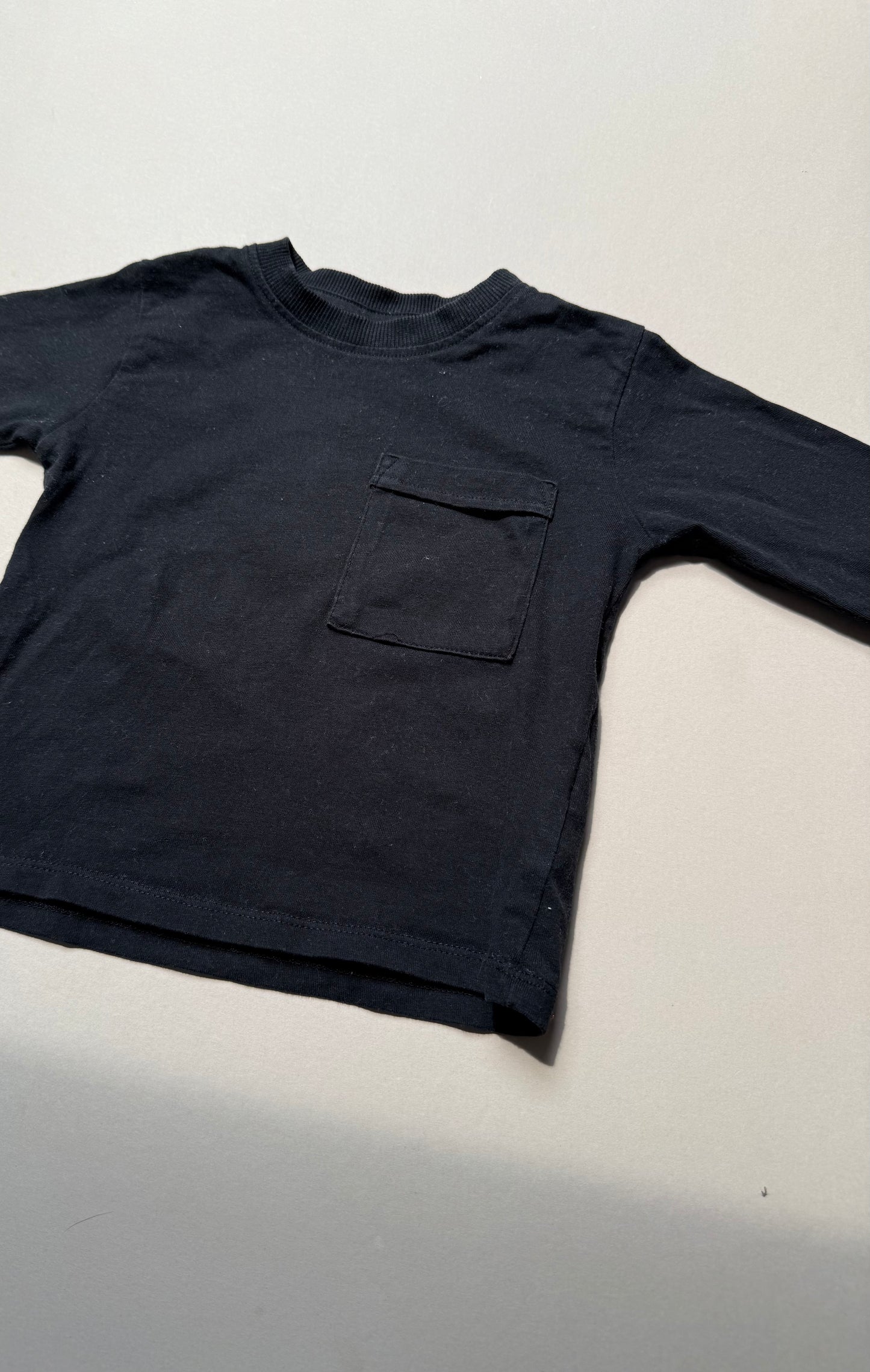 Zara Black Basic Long Sleeved Tee in 12-18 Months