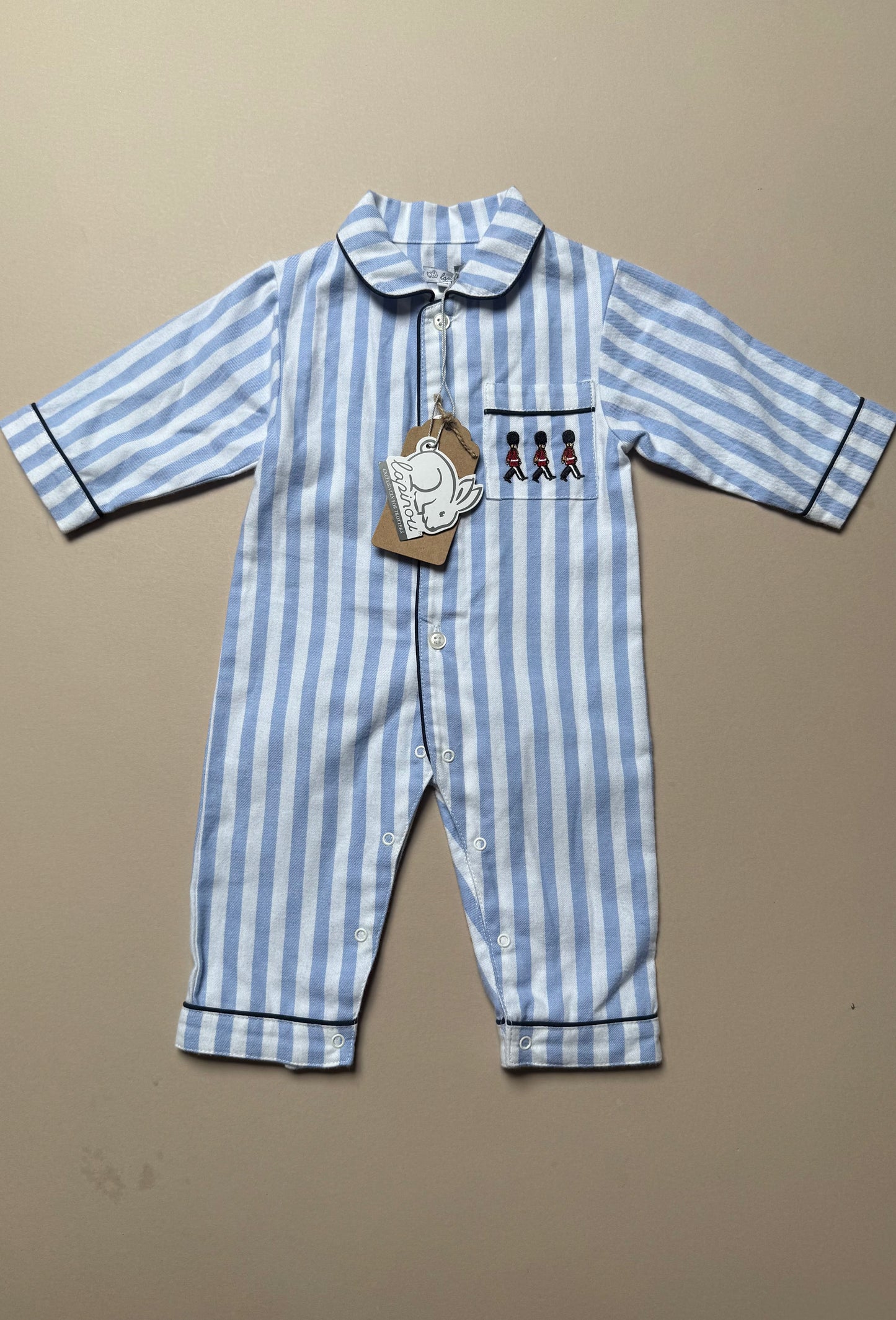Lapinou Felix London Guardsmen Embroidered Onesie in 1-3 Months