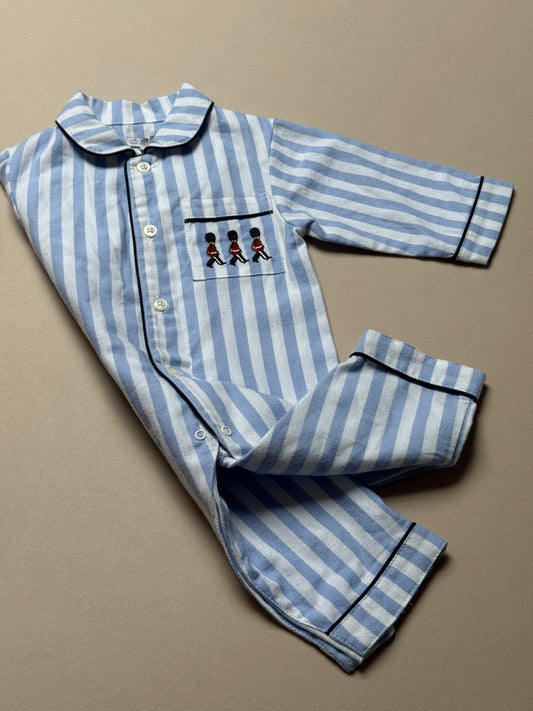 Lapinou Felix London Guardsmen Embroidered Onesie in 1-3 Months