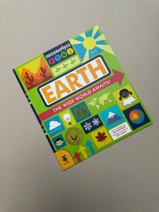 Geographics: Earth Paperback